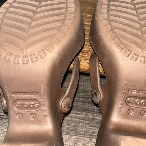 CROCS Neutral Brown Slip On Heeled Sandals Women's Size 9 - Picture 13 of 15